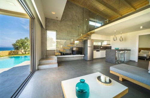 Kato Stalos House | Zen Villa -Seaview- 2BD 2BA 5PL