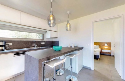 Kato Stalos House | Zen Villa -Seaview- 2BD 2BA 5PL