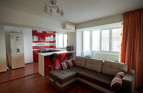 Old Town Apartment | Zenia Piata Ovidiu Apartament