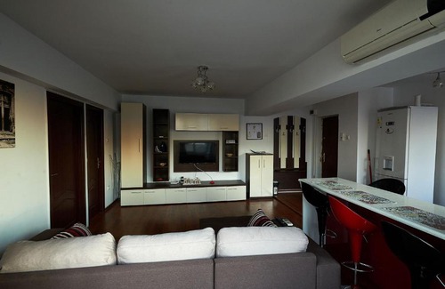 Old Town Apartment | Zenia Piata Ovidiu Apartament