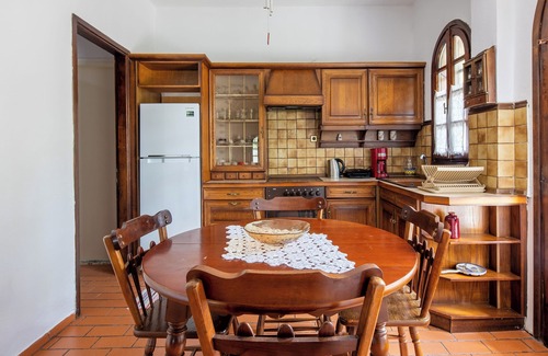 Grevena House | Zenios Dionysos - Traditional villa overlooking Pindos