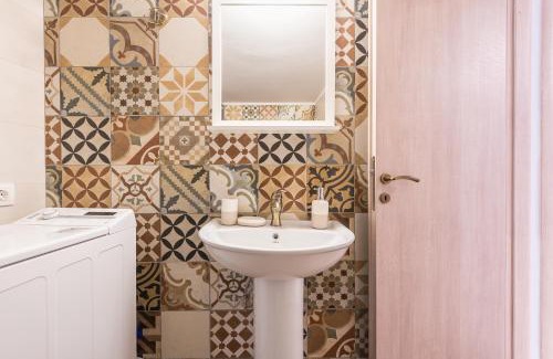 Kinosargous Apartment | Zenios Hercules - Stylish apartment near Acropolis