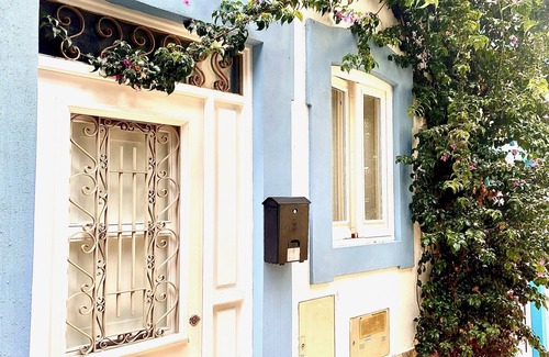 Olhao House | Zenit charm fisherman house car free pet friendly
