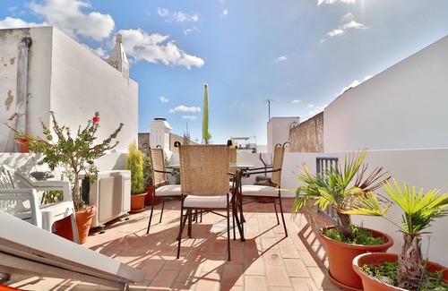 Olhao House | Zenit charm fisherman house car free pet friendly