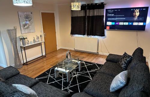 Levenshulme Apartment | Zenith Apartment