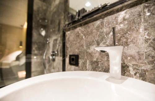 Alsancak Hotel | Zeniva Hotel