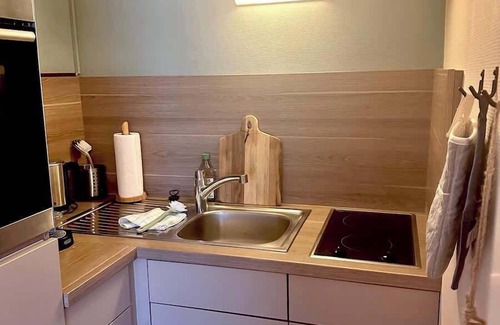 Bad St. Peter-Ording Apartment | Zentrale Lage am Strand mit Balkon & Boxspringbett