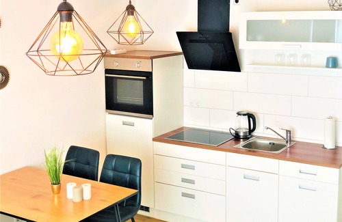 Friedrichshafen Apartment | Zentrum-Modern- mit Terrasse: The Sunshine by SA-Grandeur