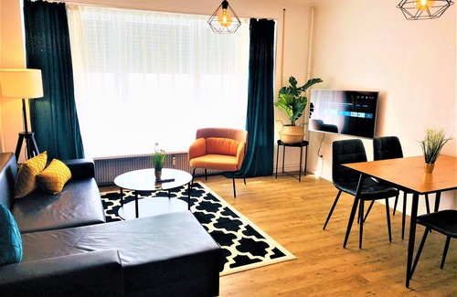 Friedrichshafen Apartment | Zentrum-Modern- mit Terrasse: The Sunshine by SA-Grandeur