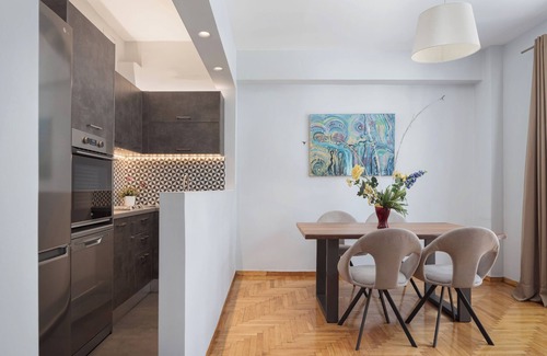 Mets Apartment | Zeus Grand Apartment, Olympian Zeus Apartments