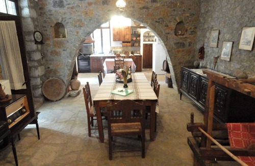 Marmaketon Villa | Zeus House Gaia