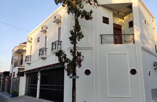 Banjarsari Villa | ZG Homestay Solo