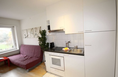 Langstrasse Apartment | ZH DaCosta - Stauffacher HITrental Apartment