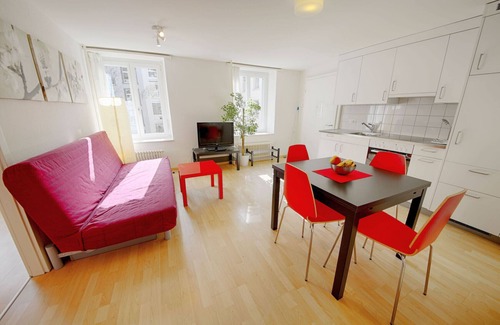 Langstrasse Apartment | ZH Keita - Stauffacher HITrental Apartment
