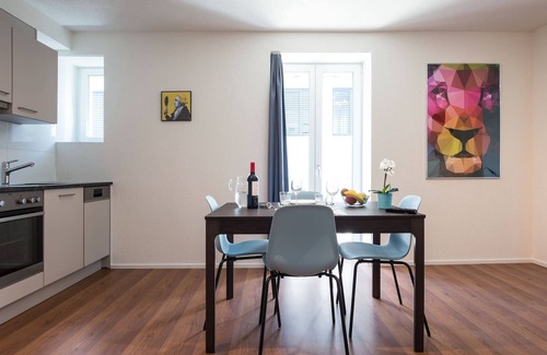 District 9 Apartment | ZH Lion III - Altstetten HITrental Apartment