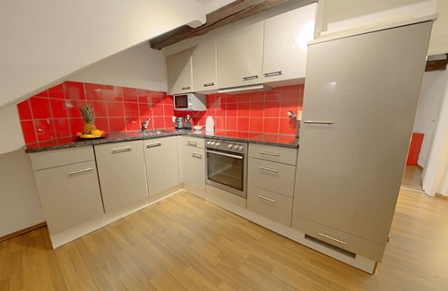 Oerlikon Apartment | ZH Strawberry - Oerlikon HITrental Apartment