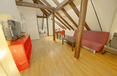Oerlikon Apartment | ZH Strawberry - Oerlikon HITrental Apartment