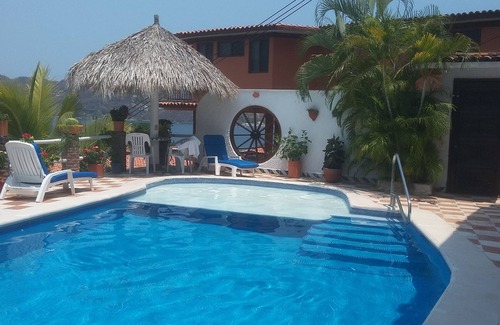 Almacen Condo | Zi Casa overlooking the beaches and bay