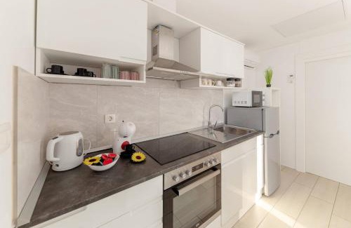 Zuzemberk Apartment | Zidanica med Trtami