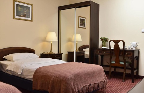 Wielun Hotel | Zielona Weranda