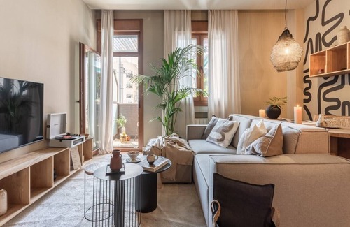 Cuatro Caminos Apartment | Zillah - 2 bedrooms in Azca