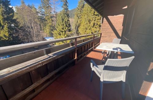 Obsteig Bed & Breakfast | Zimmer 15/3bett mit Balkon - Pension Alpina