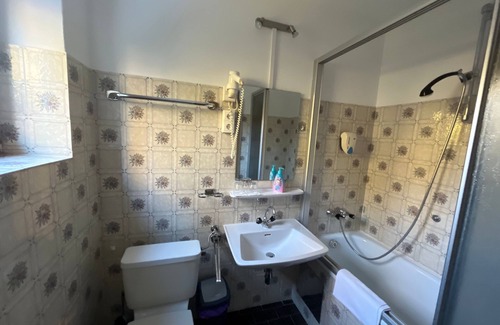 Obsteig Bed & Breakfast | Zimmer 18/3bett Ohne Balkon - Pension Alpina