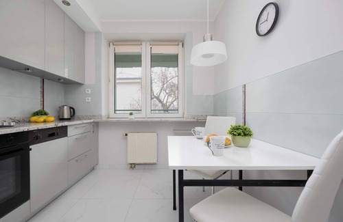 Srodmiescie Połnocne Apartment | Zimna 2 | Spacious Apartment | Smart TV