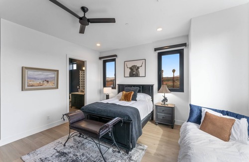 Hurricane House | Zion Escape Casita at Sand Hollow – Very Comfortably Sleeps 3