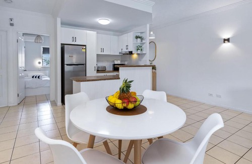 Cairns North Apartment | Zion Escapes Cairns City Waters Edge Family Apartment