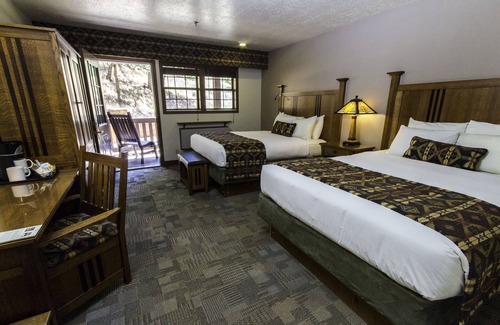 Zion National Park South Entrance Hotel | Zion Lodge - Inside The Park