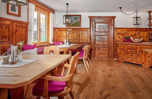 Altenmarkt im Pongau House | Zirbenenergie Familienkombination - Bliem, Bio-pension