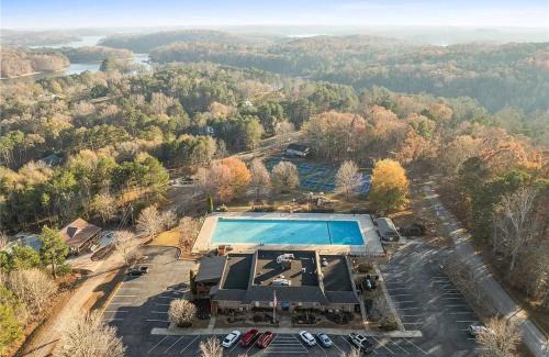 Westminster Villa | Zoka - Luxury Mountain-Lake Cabin with Hot Tub