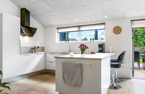 Hou House | "Zoya" - from the sea by Interhome