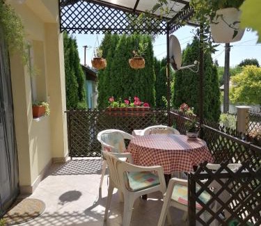 Igal House | Zsike lak