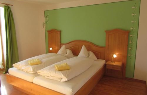 Luitpolderhofe Apartment | Zum Heisn