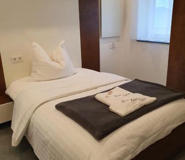 Geinberg House | Zum kleinen Italiener - Ristorante Pizzeria Pension