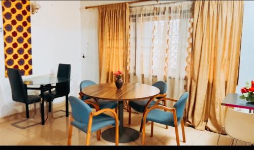Freetown House | ZUNOX GUEST HOUSE