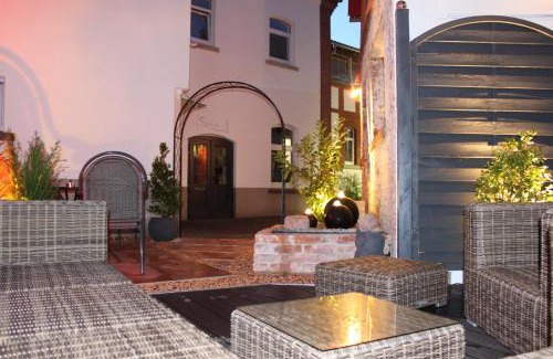 Poppenhausen House | Zur Sonne "Gasthaus-Bar-Events"