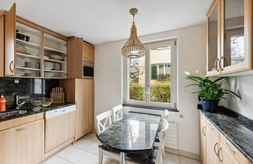 Unterstrass House | Zurich Adventure Awaits: Charming Central Home
