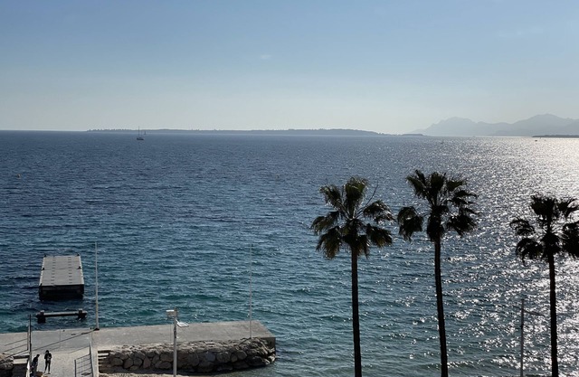 (002) Le Palais Juan Sea View