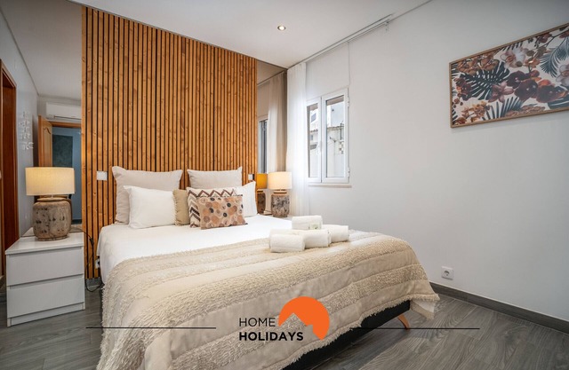 #094 Maresia Flats by Home Holidays