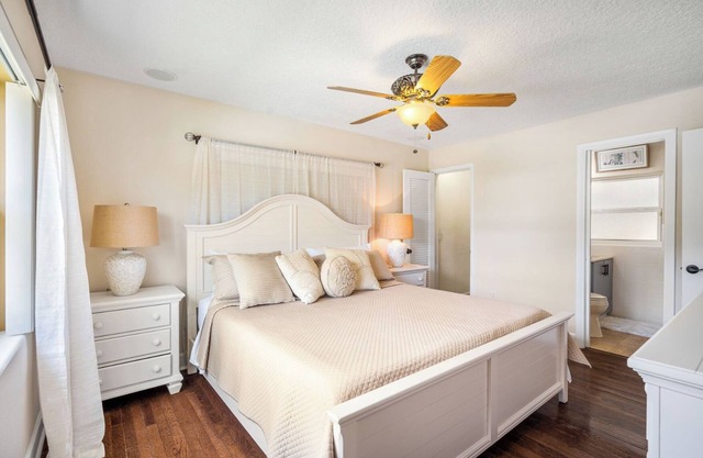 1.5/h theme parks, close to mall, golf course, 15min to beach, 5min Downtown!