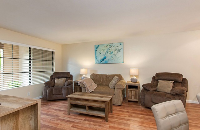 1 bd, 1 bath, 10 mn from Del Mar beaches, racetracks