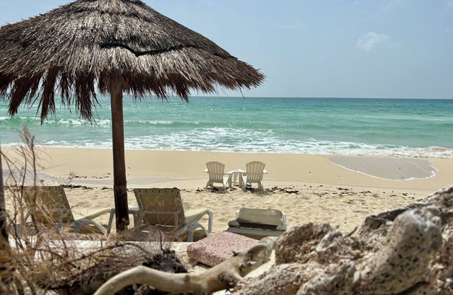 1 Bdr Lovely Beachside Cottage , sleeps 2-3