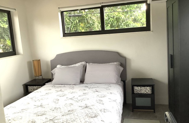1 bedroom 1 bath sleeps 2 adults