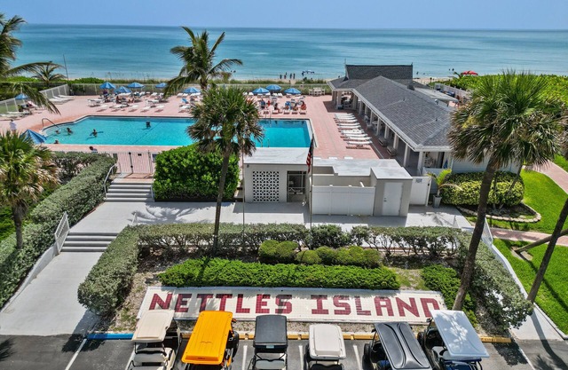 1 Bedroom, 1 Bathroom, Deck on Canal, Pet Friendly,