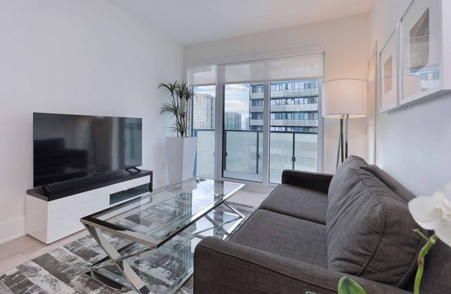 1 Bedroom/1 Bathroom Suite