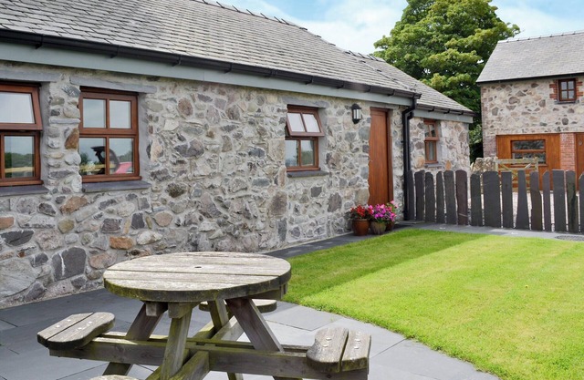 1 bedroom accommodation in Y Felinheli, near Bangor