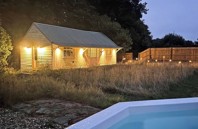 1 bedroom accommodation in Dorking
